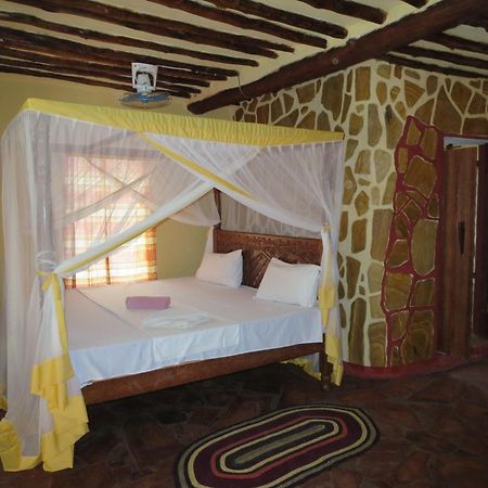 Santa Maria Coral Park Hotell Pongwe Exteriör bild