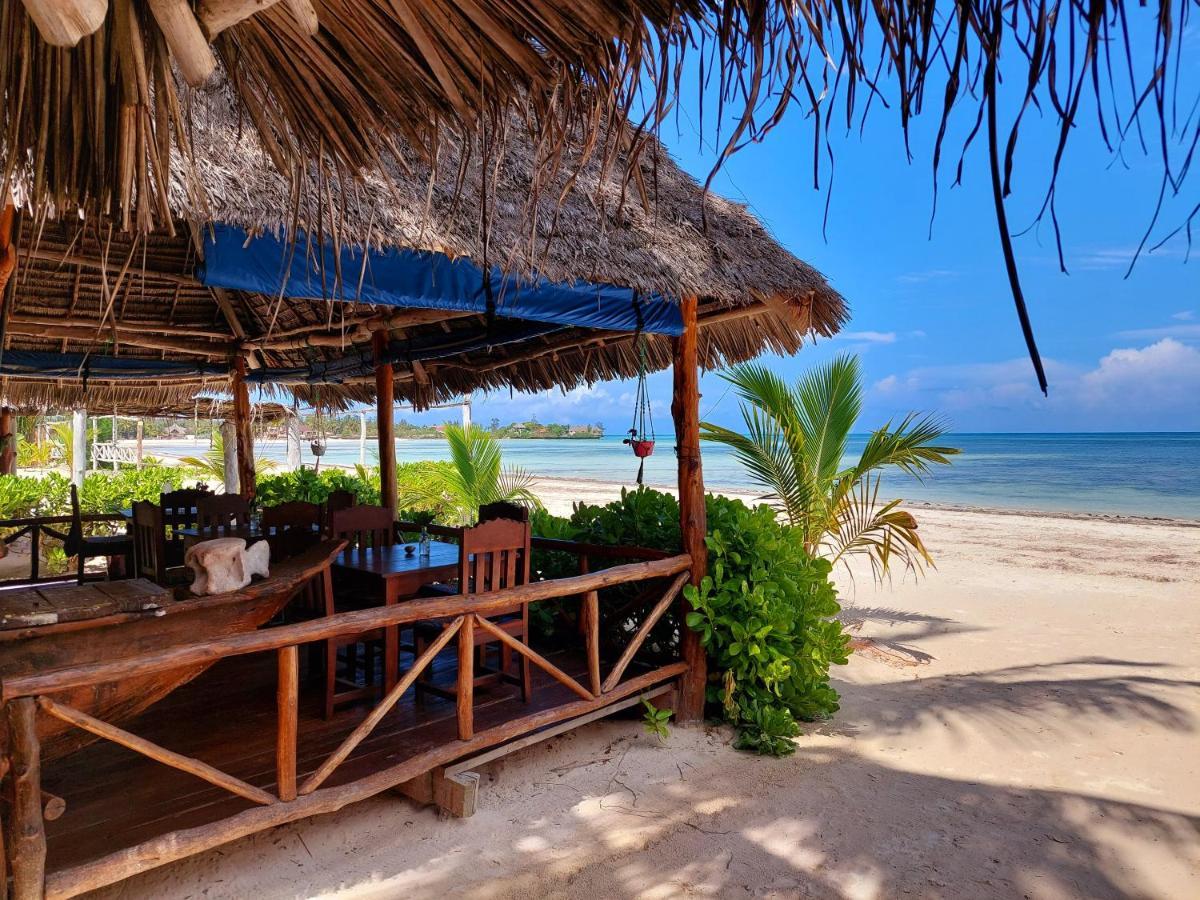 Santa Maria Coral Park Hotell Pongwe Exteriör bild
