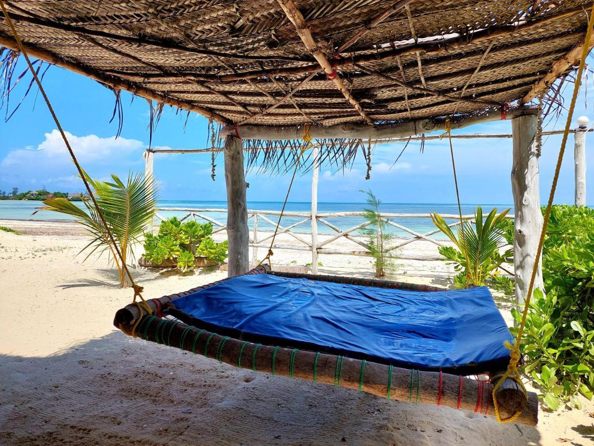 Santa Maria Coral Park Hotell Pongwe Exteriör bild