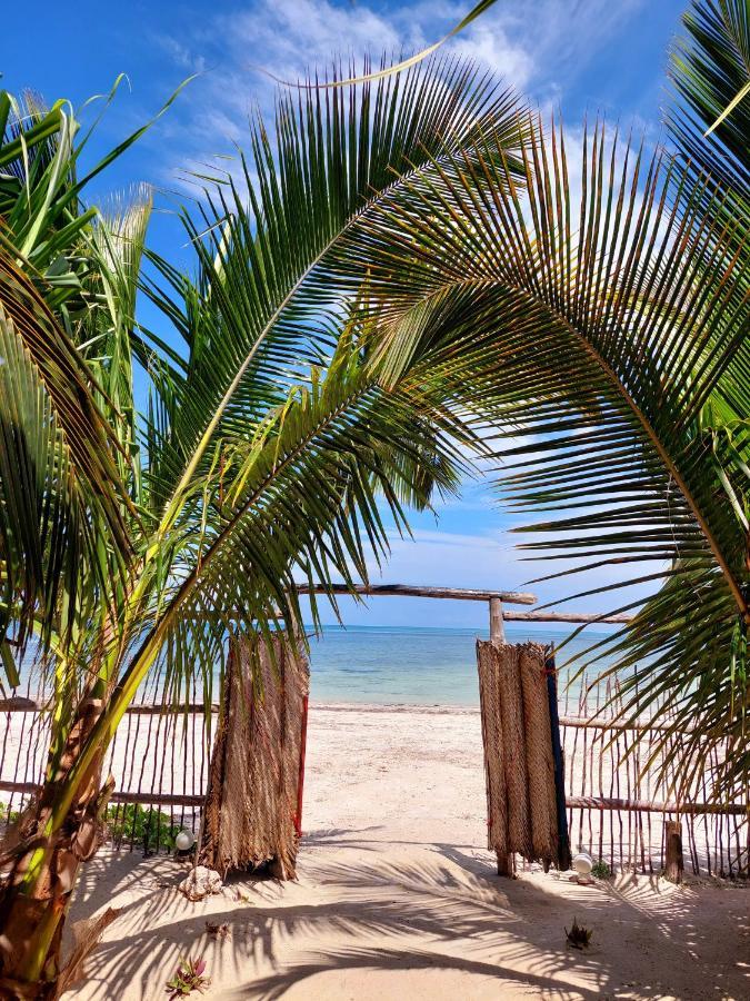 Santa Maria Coral Park Hotell Pongwe Exteriör bild