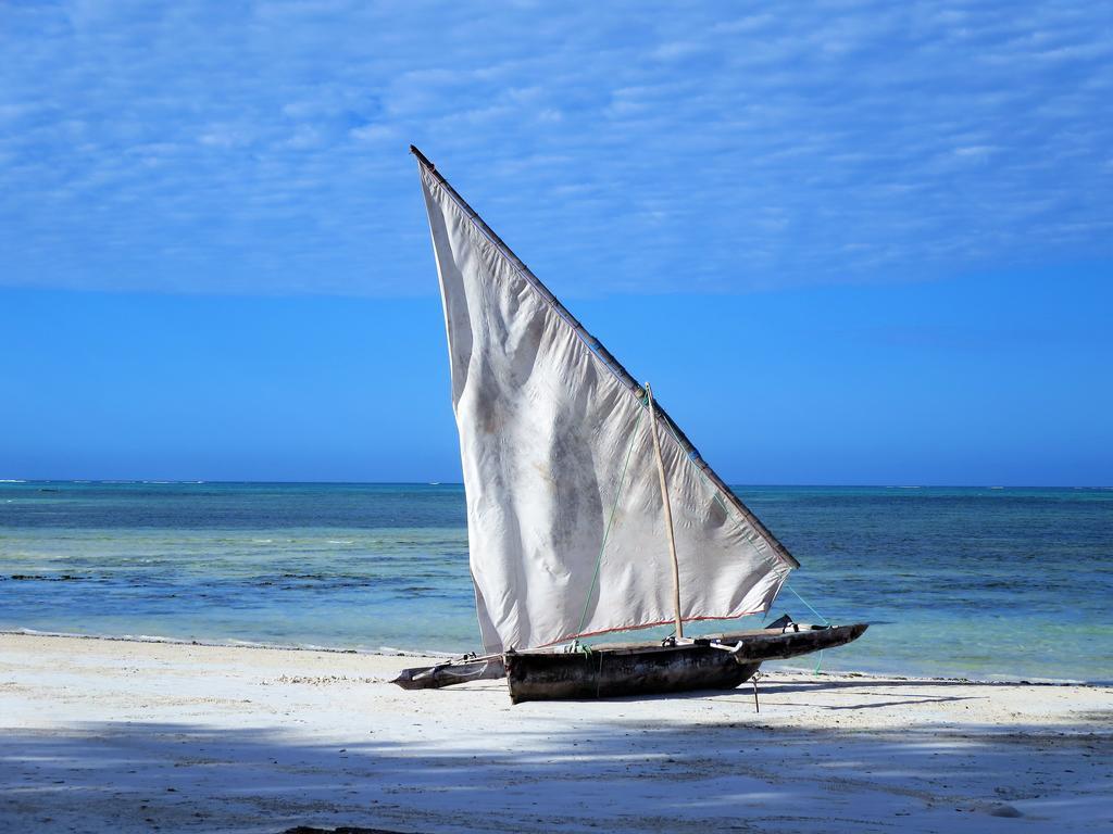 Santa Maria Coral Park Hotell Pongwe Exteriör bild