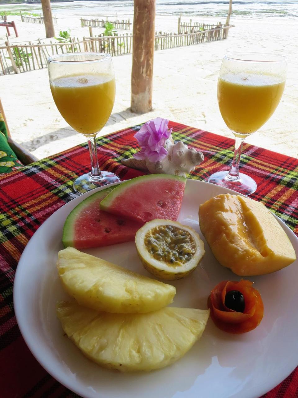 Santa Maria Coral Park Hotell Pongwe Exteriör bild