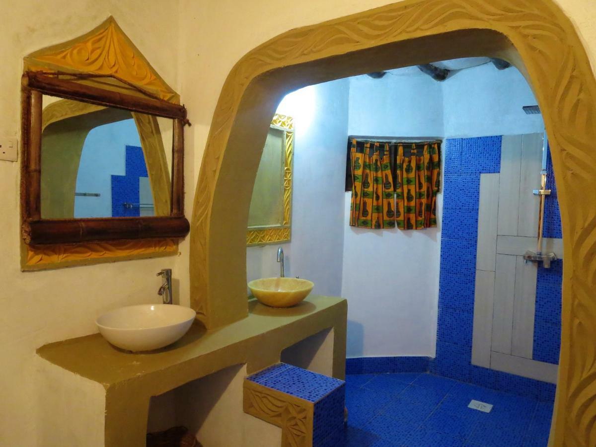 Santa Maria Coral Park Hotell Pongwe Exteriör bild